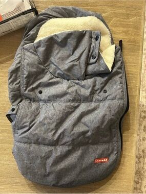 Skip Hop Gray and Cream Infant Car Seat Cover